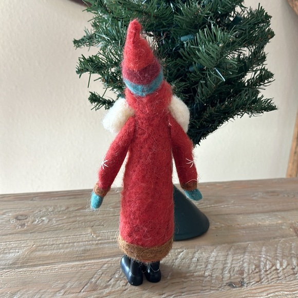 Wool Felt Santa w/Red Hat - Picture 5 of 13